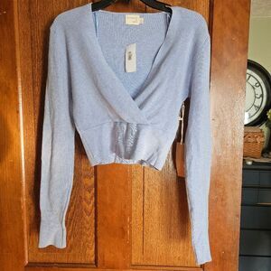 Dreamers by Debut Light Blue V‑Neck Lightweight Cropped Sweater Women’s M/L NWT